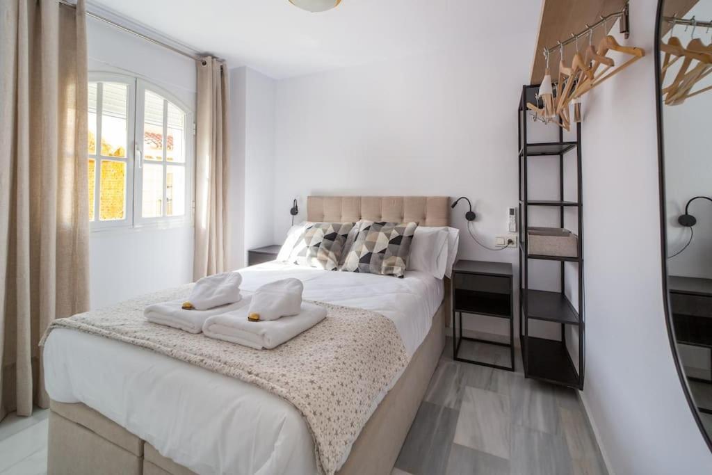 Central And Beautiful Apartment - Free Parking Малага Экстерьер фото